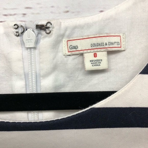 Gap Skater fit n flare navy white stripe dress - Picture 5 of 9